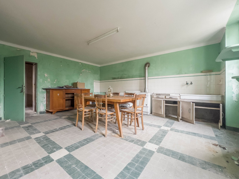 French property for sale in Champmillon, Charente - €149,000 - photo 5