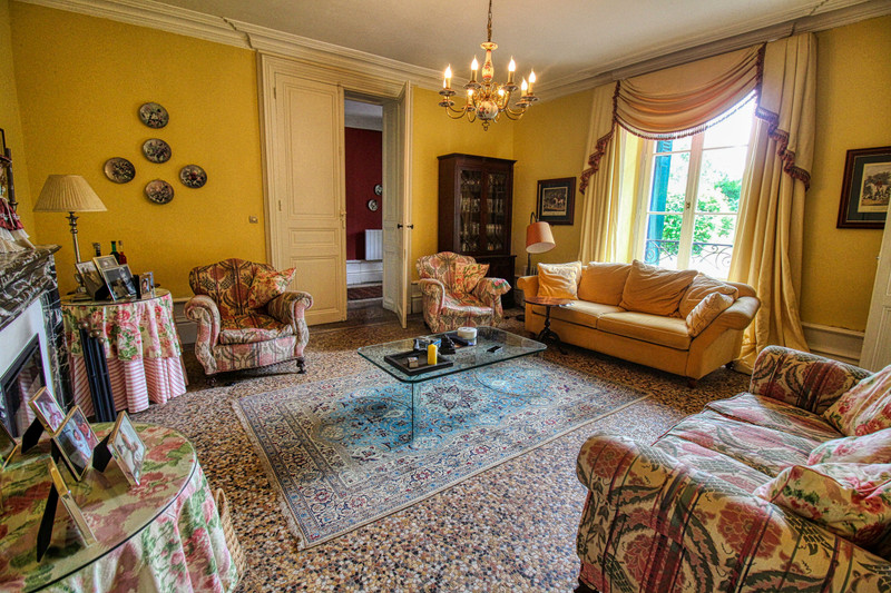 French property for sale in Pressac, Vienne - &#8364;844,995 - photo 4