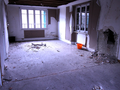 French property for sale in Landeleau, Finistère - €36,600 - photo 3