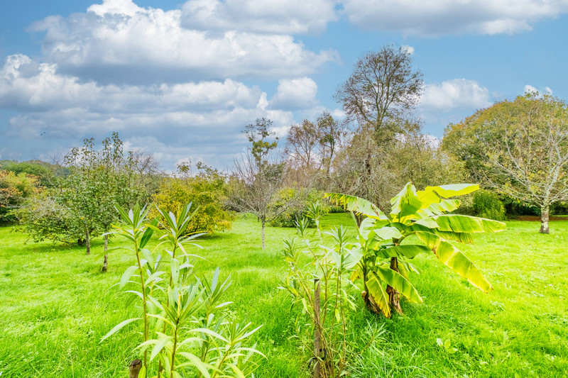 French property for sale in Saint-Germain-du-Seudre, Charente-Maritime - €616,069 - photo 13
