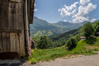 French property for sale in Les Avanchers-Valmorel, Savoie - €210,000 - photo 2