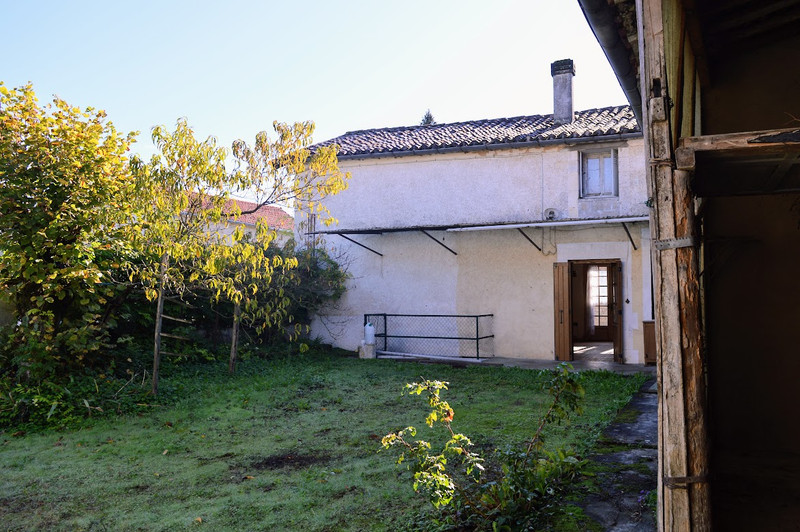 French property for sale in Val-de-Bonnieure, Charente - &#8364;85,600 - photo 4