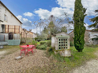 Maison à vendre à Saint-Séverin, Charente - 175.000 € - photo 9