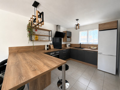 French property for sale in Bourg, Gironde - €195,500 - photo 3