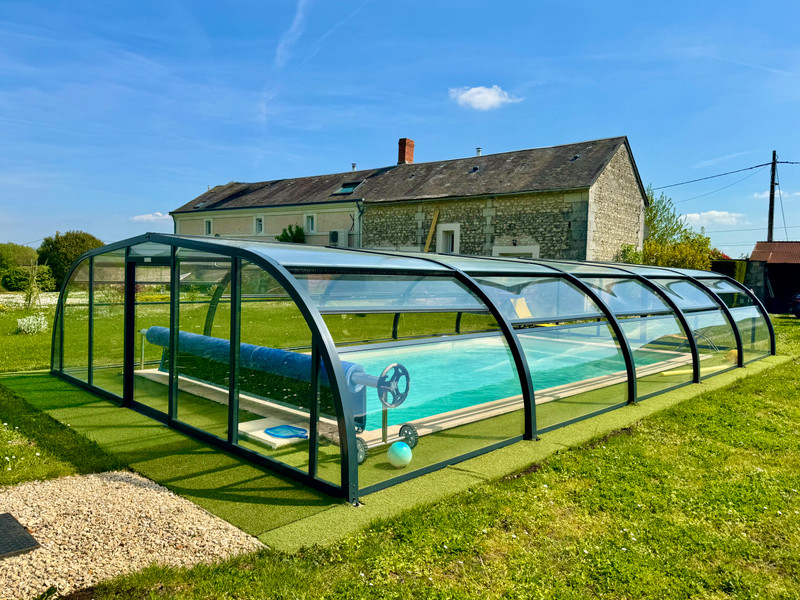 Maison à vendre à Saint-Genest-d'Ambière, Vienne - 399.000 € - photo 1