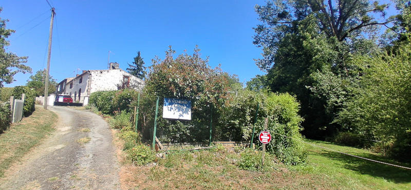 French property for sale in La Meilleraie-Tillay, Vendée - €182,520 - photo 2