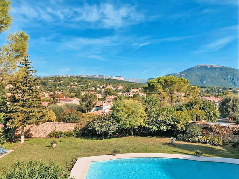 French property for sale in Le Rouret, Alpes-Maritimes - €1,295,000 - photo 1