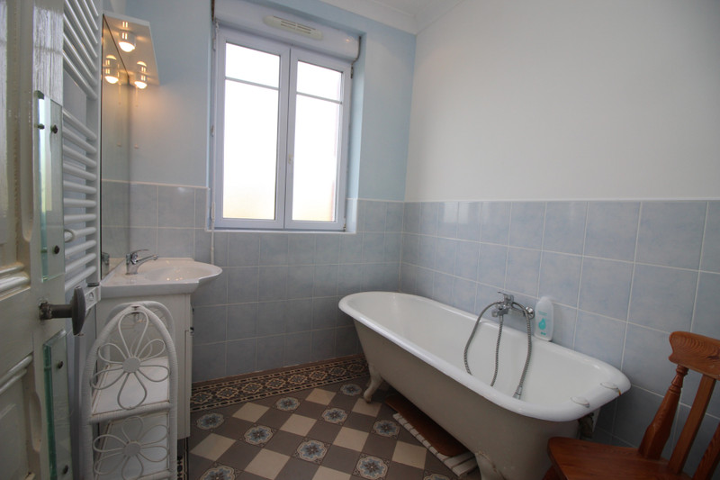 French property for sale in Poulaines, Indre - €122,475 - photo 3