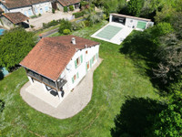 Chalet à vendre à Les Essards, Charente - 199.800 € - photo 1