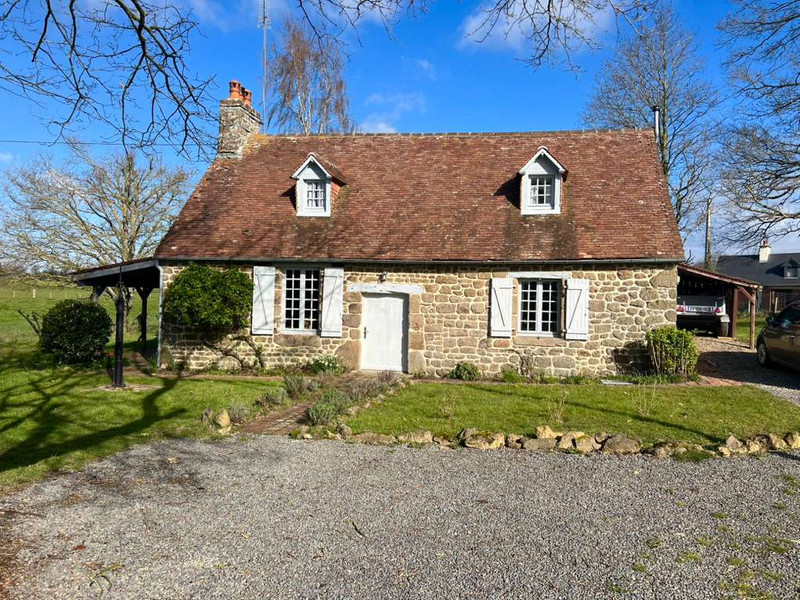 Propriété à vendre à Saint-Mars-d'Égrenne, Orne - 155 000 €