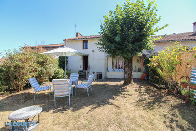 Maison à vendre à Bellac, Haute-Vienne, Limousin, avec Leggett Immobilier