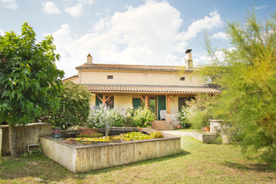 Maison à vendre à Monbahus, Lot-et-Garonne, Aquitaine, avec Leggett Immobilier