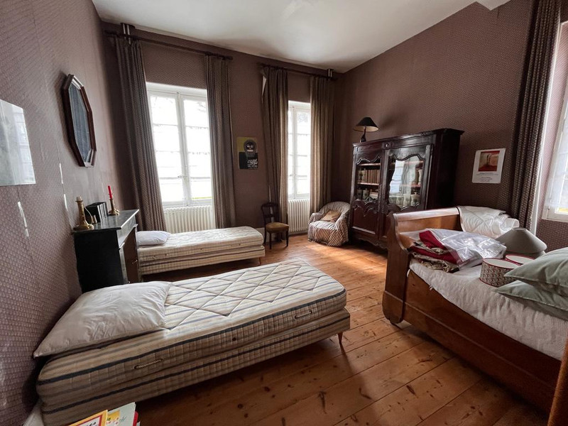 French property for sale in Fumel, Lot-et-Garonne - €573,000 - photo 9