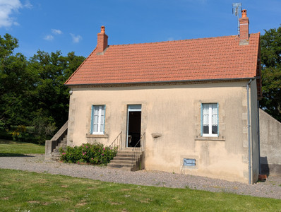 French property for sale in Sainte-Sévère-sur-Indre, Indre - €99,000 - photo 1