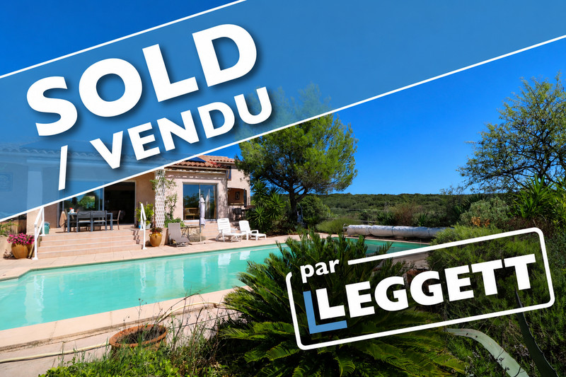 French property for sale in Uzès, Gard - €599,340 - photo 0
