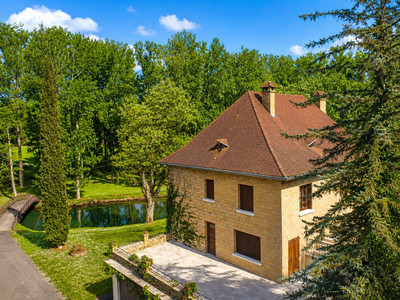 French property for sale in Sarlat-la-Canéda, Dordogne - €590,000 - photo 1