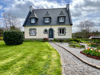 Maison à vendre à Laz, Finistère, Bretagne, avec Leggett Immobilier