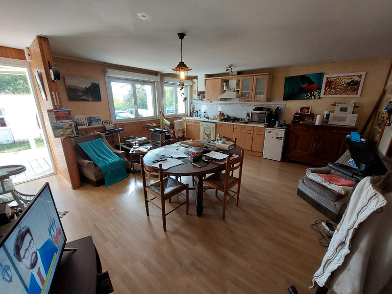 French property for sale in Charras, Charente - €76,000 - photo 7