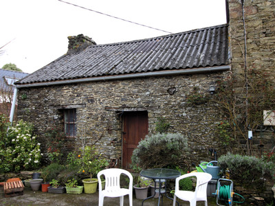 French property for sale in Châteauneuf-du-Faou, Finistère - €132,500 - photo 9