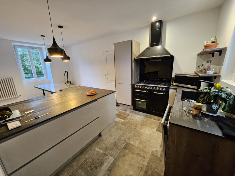 French property for sale in Antonne-et-Trigonant, Dordogne - €598,500 - photo 1