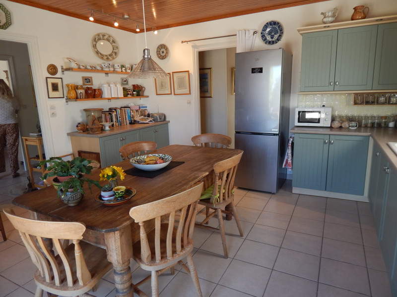 French property for sale in Pérignac, Charente - €212,000 - photo 6