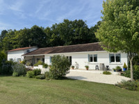 Maison à vendre à Édon, Charente - 385.000 € - photo 1