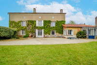 French property, houses and homes for sale in Villiers-Couture Charente-Maritime Poitou_Charentes