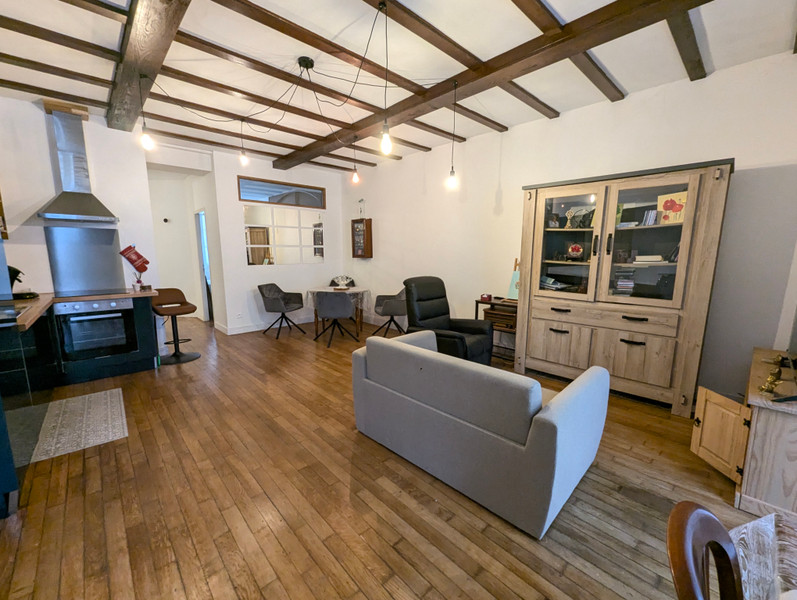Propriété à vendre à Angoulême, Charente - 172 000 €