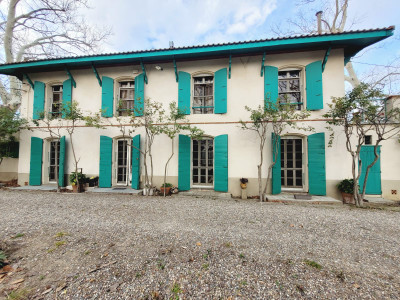 Maison à vendre à Perpignan, Pyrénées-Orientales, Languedoc-Roussillon, avec Leggett Immobilier