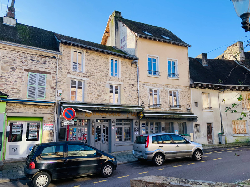 Commerce à vendre à Saint-Yrieix-la-Perche, Haute-Vienne - 350 000 € - photo 1