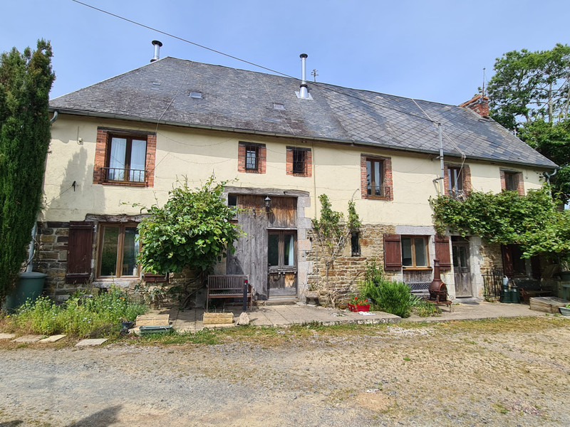 French property for sale in Quettreville-sur-Sienne, Manche - €266,430 - photo 0