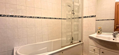 Ski property for sale in Alpe d'Huez - €266,000 - photo 9