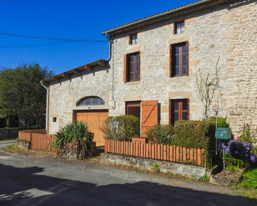 Maison à vendre à Villefavard, Haute-Vienne, Limousin, avec Leggett Immobilier