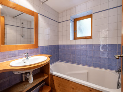 Ski property for sale in Meribel - €420,000 - photo 5