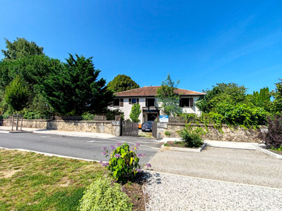 French property for sale in Montembœuf, Charente - €160,000 - photo 8