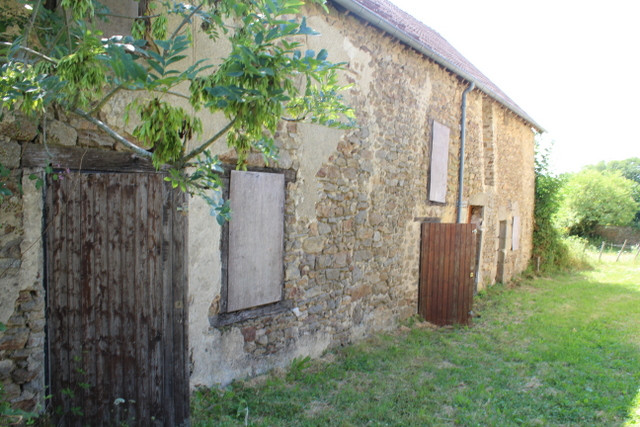 French property for sale in Pionnat, Creuse - &#8364;130,800 - photo 10