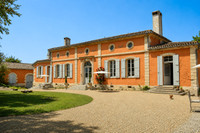 Propriété à vendre à Saint-Ciers-sur-Gironde, Gironde - 750 000 € - photo n°1