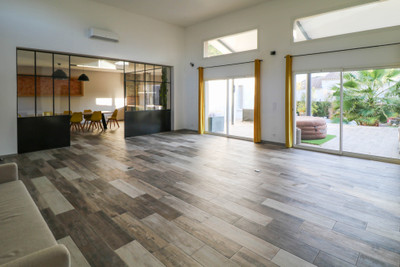 French property for sale in Castillon-du-Gard, Gard - €645,000 - photo 3