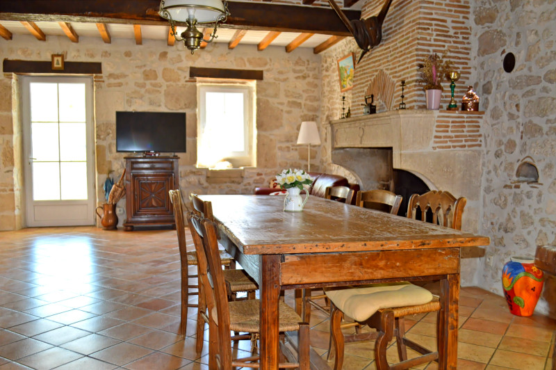 French property for sale in Esclottes, Lot-et-Garonne - €349,800 - photo 1