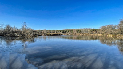 Lacs à vendre à Lessac, Charente, Poitou-Charentes, avec Leggett Immobilier