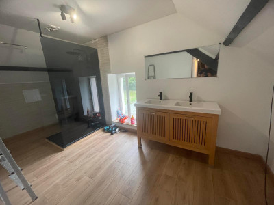 French property for sale in Saint-Jean-sur-Mayenne, Mayenne - €249,999 - photo 6