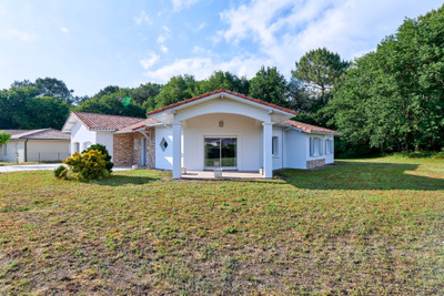 Maison à vendre à Castets, Landes, Aquitaine, avec Leggett Immobilier