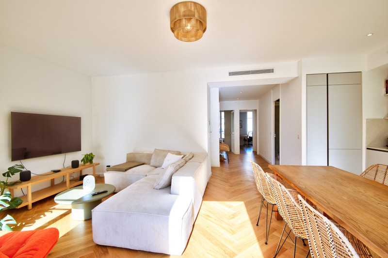 French property for sale in Nice, Alpes-Maritimes - €672,000 - photo 1