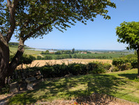 Maison à vendre à Galapian, Lot-et-Garonne - 410.000 € - photo 2
