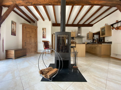 French property for sale in Vignols, Corrèze - €284,946 - photo 1