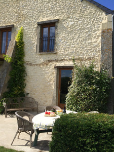 French property for sale in Noyant-Villages, Maine-et-Loire - €697,000 - photo 8