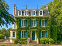 Propriété à vendre à Pouligny-Saint-Pierre, Indre - 526 600 € - photo n°1