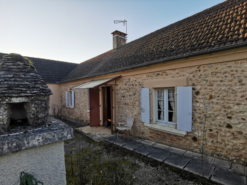 French property for sale in Rouffignac-Saint-Cernin-de-Reilhac, Dordogne - €130,800 - photo 1