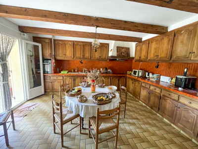 French property for sale in Vaison-la-Romaine, Vaucluse - €650,000 - photo 7