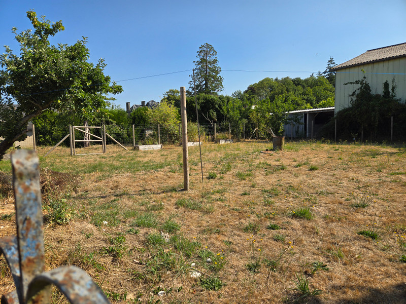 French property for sale in Saint-Cyr-du-Bailleul, Manche - €77,000 - photo 13